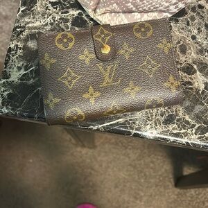 LV Wallet
